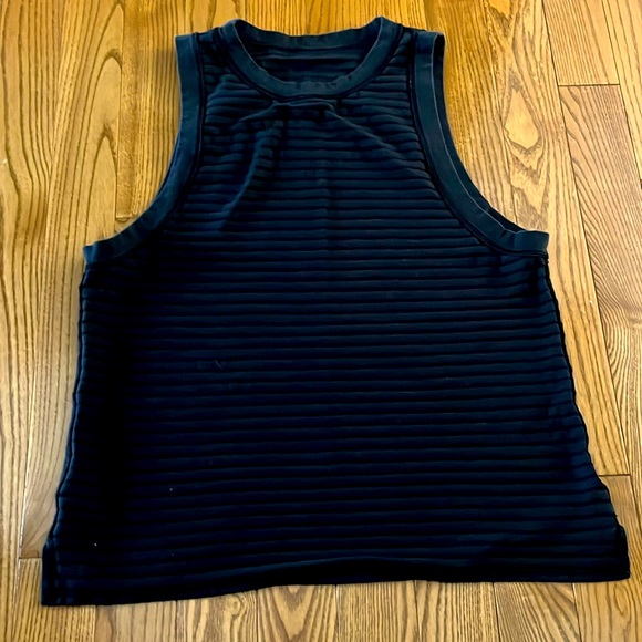 Lululemon Size Medium Muscle Tank - Picture 1 of 3